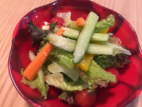 野菜もりもり！野菜スティックのせサラダ